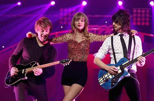 Taylor Swift on stage at the KIIS FM 2012 Jingle Ball concert at Nokia Theatre in Los Angeles - December 1, 2012 