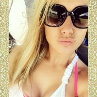 Mariah Alexis Vest taking a selfie