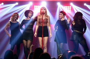 Taylor Swift on stage at the KIIS FM 2012 Jingle Ball concert at Nokia Theatre in Los Angeles - December 1, 2012 