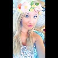 Mariah Alexis Vest taking a selfie