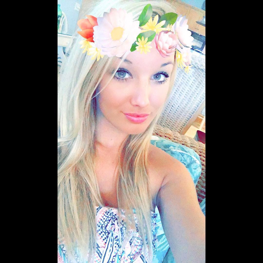 Mariah Alexis Vest taking a selfie