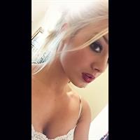 Mariah Alexis Vest taking a selfie