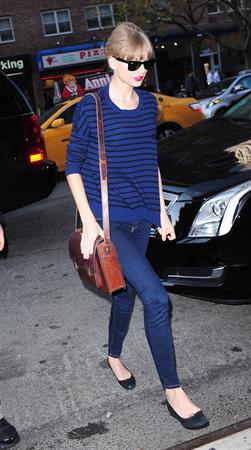 Taylor Swift out and about in New York March 12, 2012