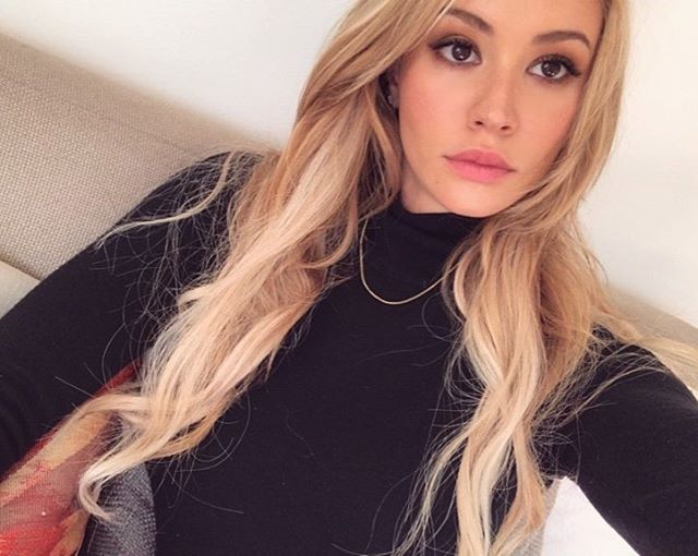 Bryana Holly taking a selfie