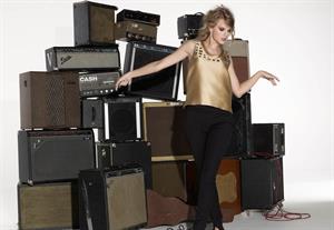 Taylor Swift Glamour Magazine November 2010 