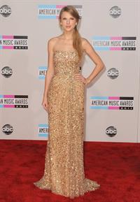 Taylor Swift 39th Annual American Music Awards in Los Angeles November 20, 2011  