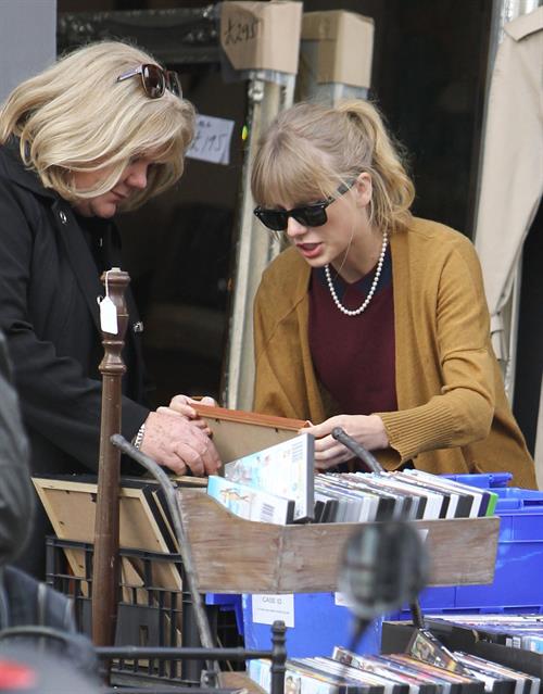 Taylor Swift out and about in London October 4, 2012 