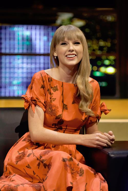 Taylor Swift At The Jonathan Ross Show in London - October 4, 2012 