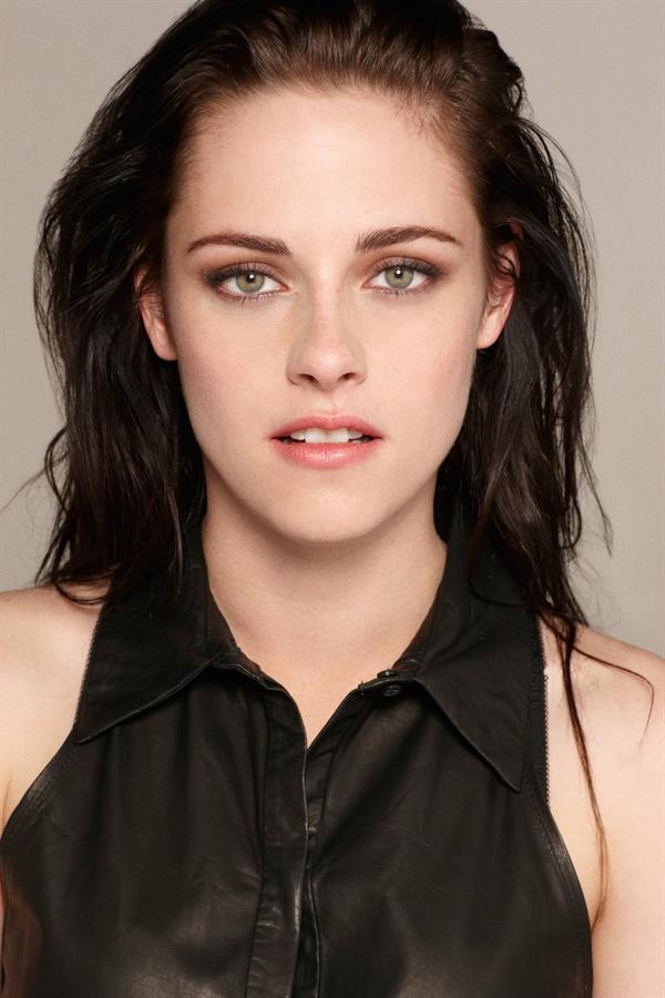Kristen Stewart 2012  Snow White and the Huntsman  Portraits in Los Angeles 