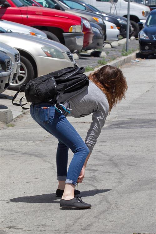 Kristen Stewart walking in Los Angeles - June 13, 2013 