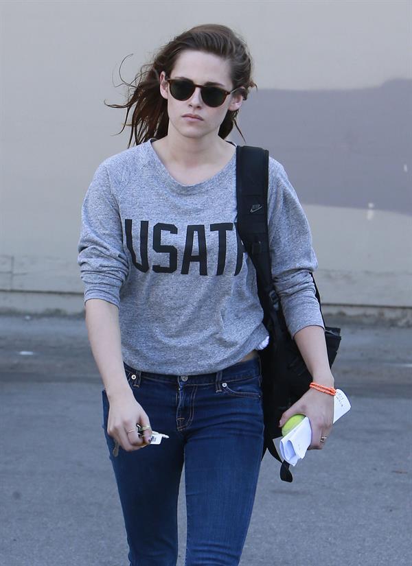 Kristen Stewart walking in Los Angeles - June 13, 2013 