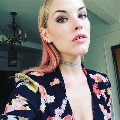 Ashley Smith taking a selfie