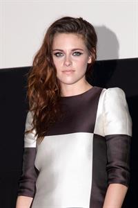 Kristen Stewart The Twilight Saga: Breaking Dawn Part 2 photocall in Tokyo October 24, 2012