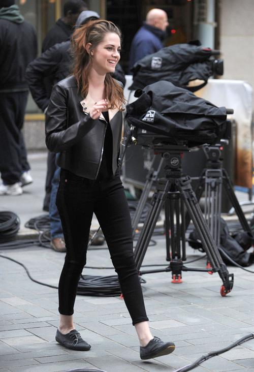 Kristen Stewart at the 'TODAY' show in New York City 11/7/12