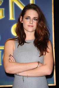 Kristen Stewart at Hollywood Foreign Press Association's Cecil B. Demille Award presentation in Beverly Hills 11/1/12