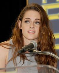Kristen Stewart at Hollywood Foreign Press Association's Cecil B. Demille Award presentation in Beverly Hills 11/1/12
