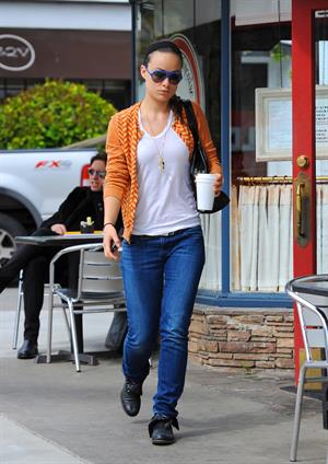 Olivia Wilde leaves LA Conversation with coffee in LA 070411 