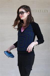 Anne Hathaway candids in London August 24, 2011 