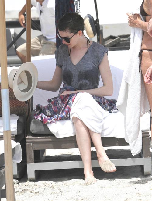 Anne Hathaway on a Beach in Miami 11 05 12 