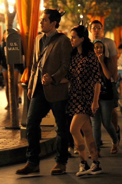 Katy Perry – candids at Disneyland in Anahiem 10/7/13  