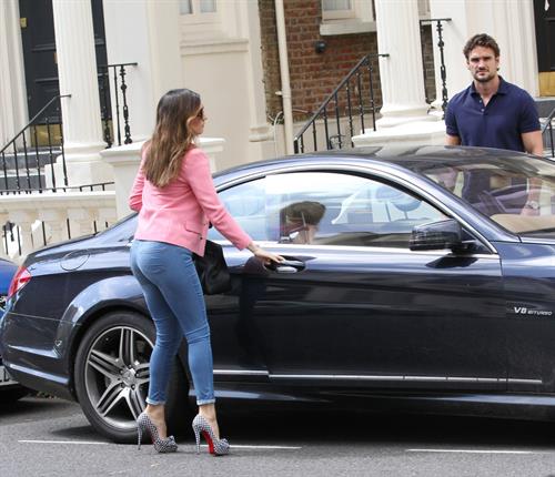 Kelly Brook - Leaving her London home - August 3, 2012