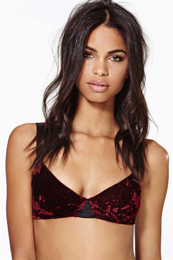 Daiane Sodre in lingerie