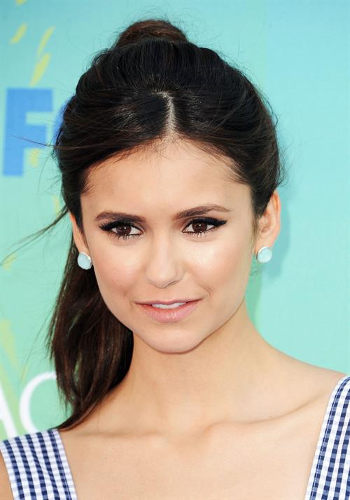 Nina Dobrev Teen Choice Awards 2011, 7-8-11 