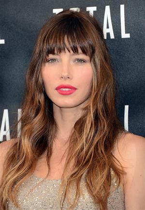 Jessica Biel poses at the Total Recall - Los Angeles Photo Call on July 28, 2012 in Beverly Hills, California