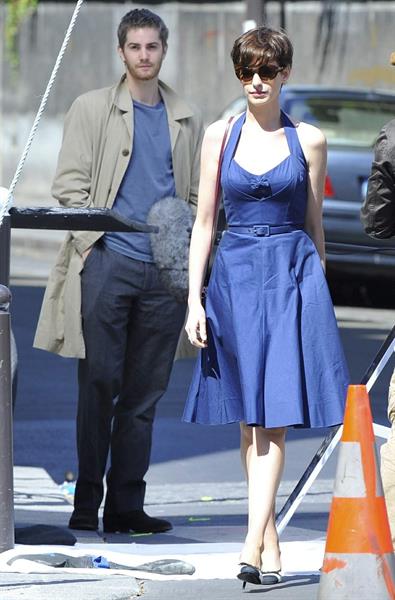 Anne Hathaway set of One Day in Paris August 31, 2013