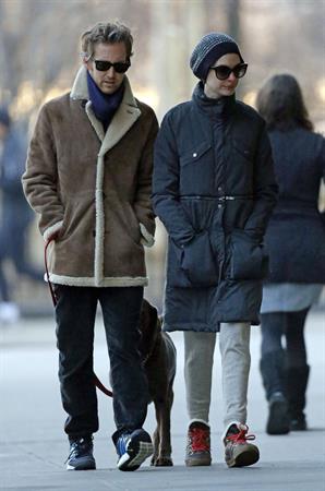 Anne Hathaway - out for a walk in NYC 1/8/13  