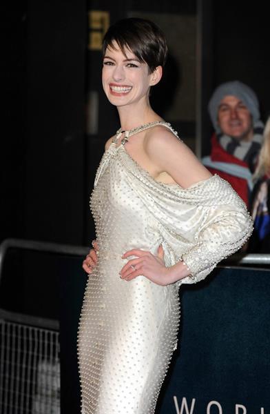 Anne Hathaway  'Les Miserables' World Premiere at the Odeon Leicester Square in London - December 5, 2012 