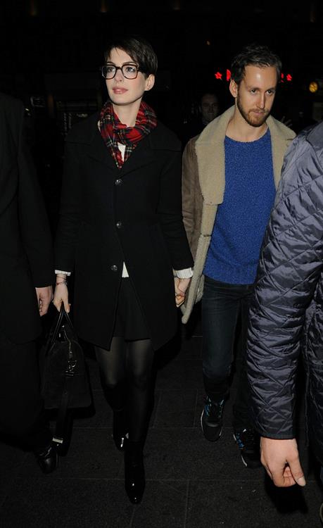 Anne Hathaway leaving her hotel and heading to the Empire Cinema Theatre in London - December 4, 2012