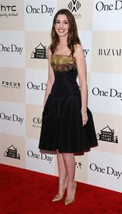 Anne Hathaway One Day Premiere in New York 8/8/2011 