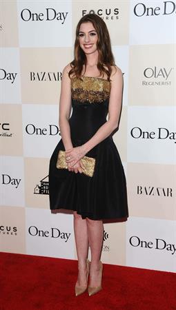 Anne Hathaway One Day Premiere in New York 8/8/2011 