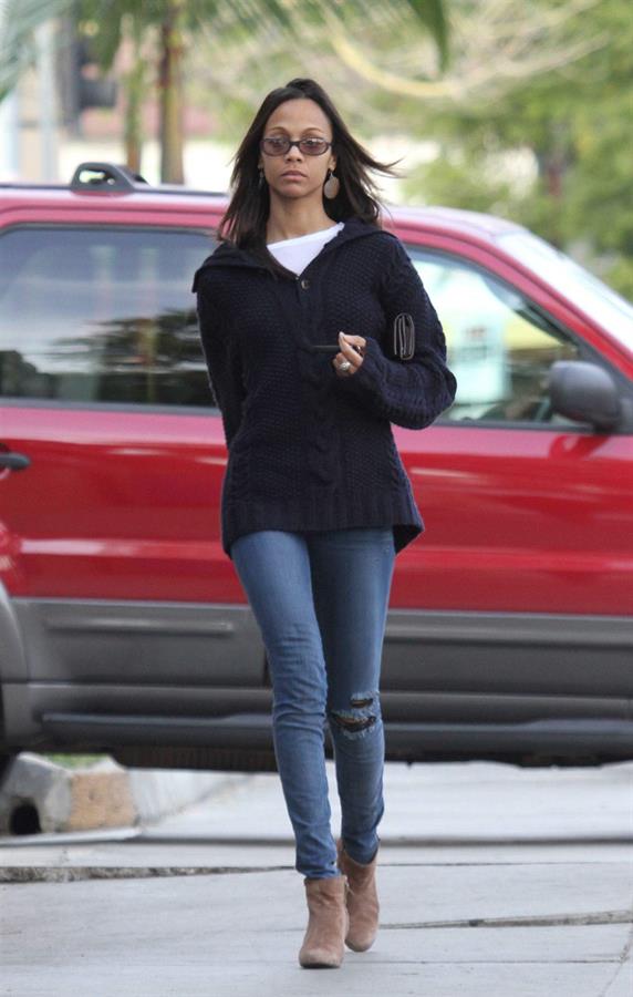 Zoe Saldana out and about in Los Angeles December 11, 2011
