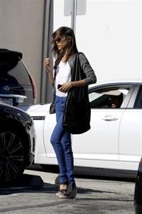 Zoe Saldana Out in Los Angeles January 4, 2012  