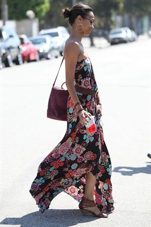 Zoe Saldana runs errands in LA August 5, 2011  