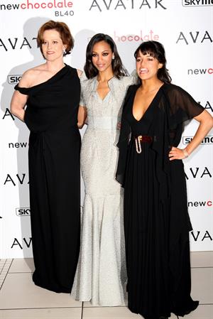 Zoe Saldana at  Avatar  World Premiere in London 10-12-2009