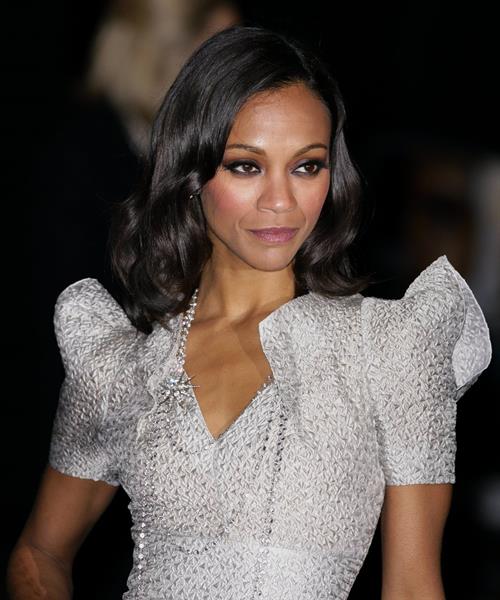 Zoe Saldana at  Avatar  World Premiere in London 10-12-2009