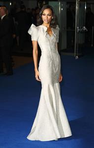 Zoe Saldana at  Avatar  World Premiere in London 10-12-2009
