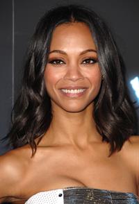 Zoe Saldana ''Avatar'' Premiere in Los Angeles December 16, 2009   