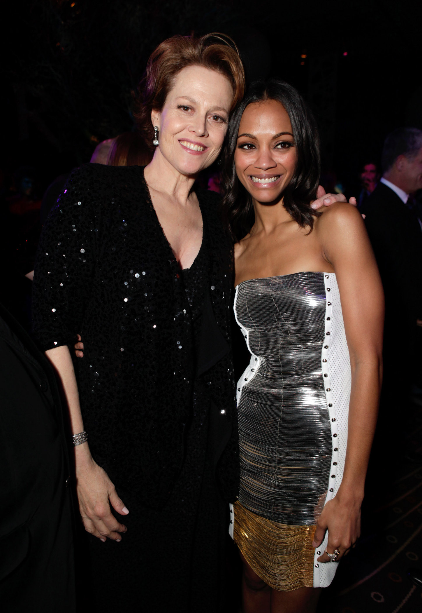 Zoe Saldana ''Avatar'' Premiere in Los Angeles December 16, 2009   