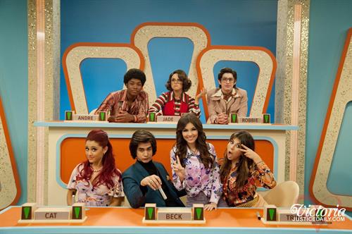 Victoria Justice Victorious Season 3-Episode 8 'April Fools' Blank' stills 