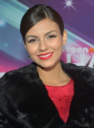 Victoria Justice video TeenNick HALO awards in Hollywood 11/17/12 