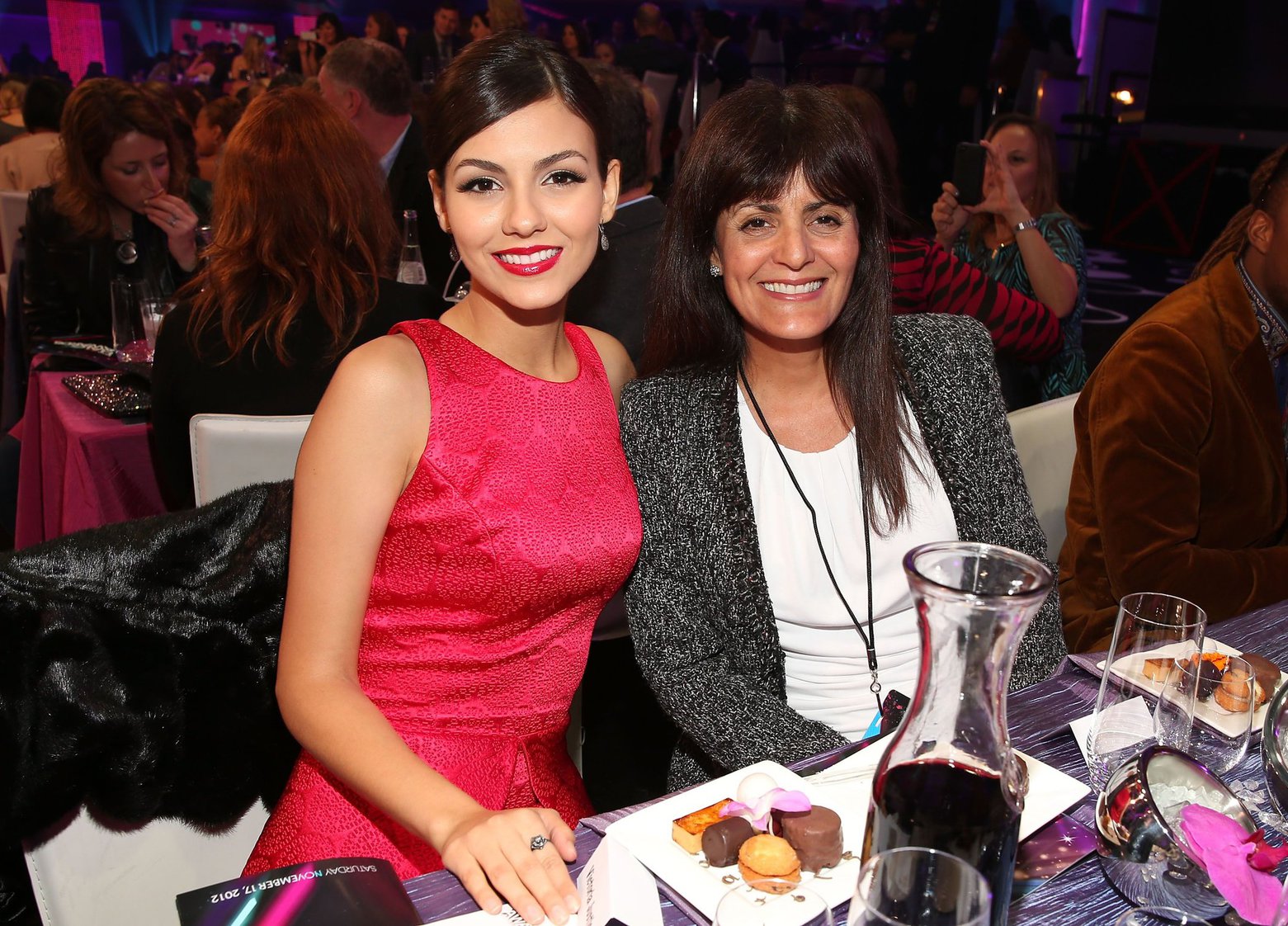 Victoria Justice video TeenNick HALO awards in Hollywood 11/17/12 
