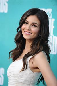 Victoria Justice - MTV Movie Awards at Universal Studios, Arrivals - June 3, 2012