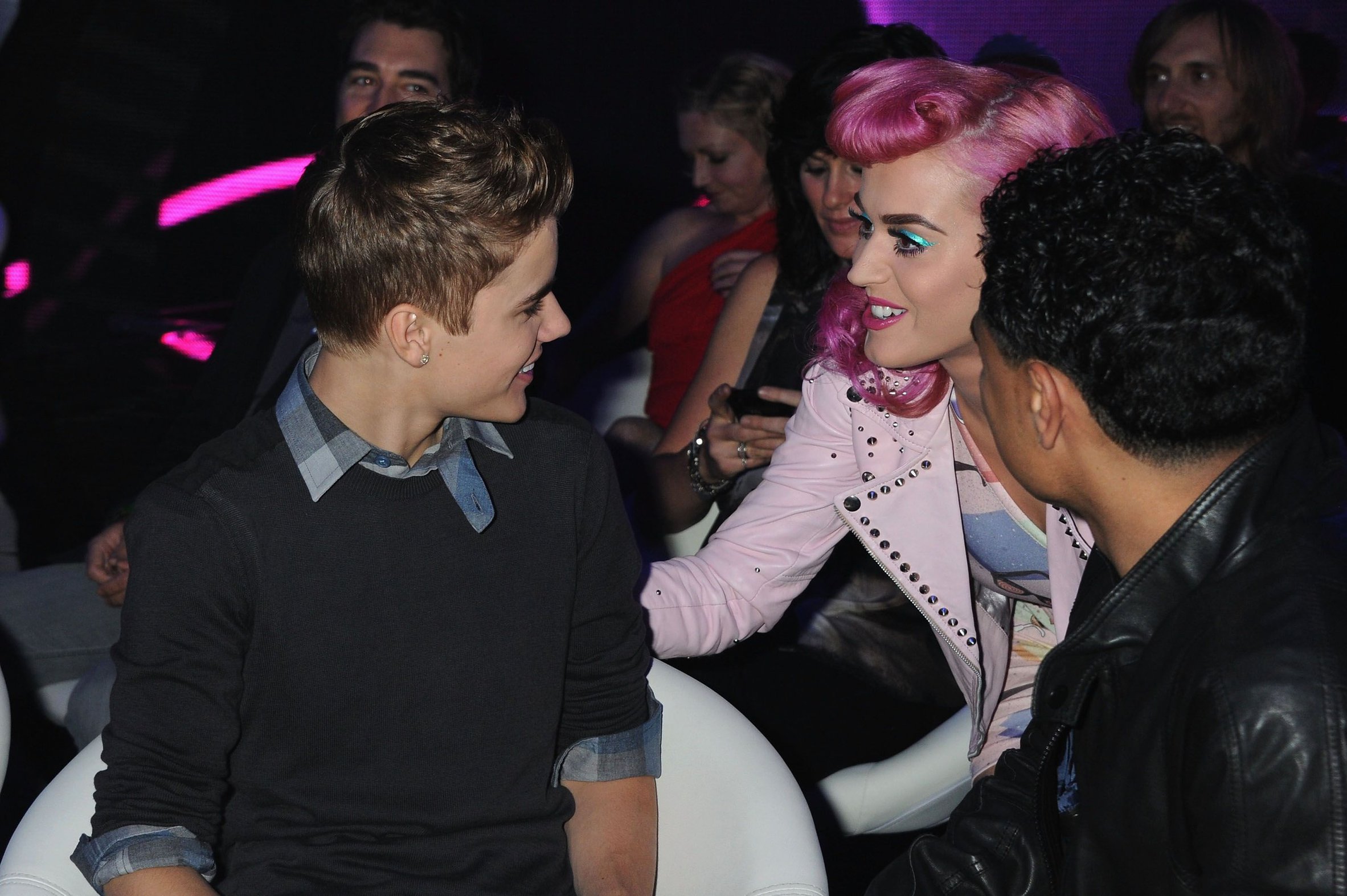 Katy Perry - 2011 MTV European Music Awards 11/6/11  