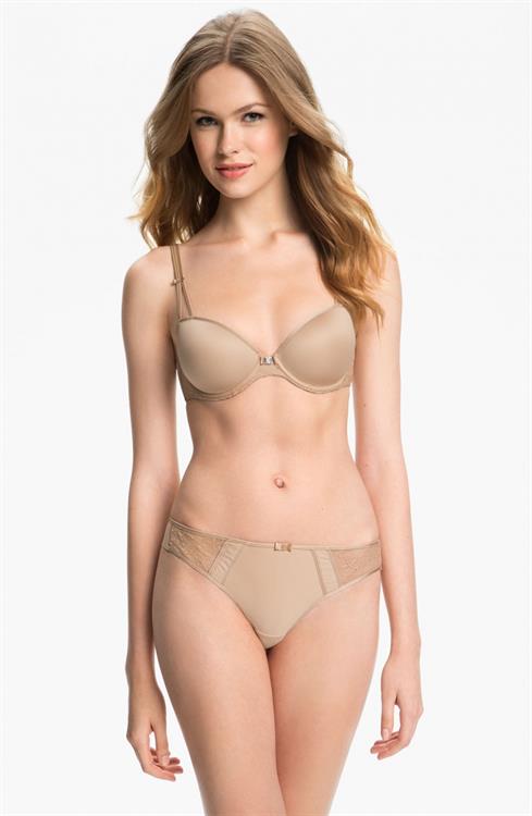 Lada Kravchenko in lingerie