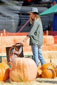 Jessica Alba – at Mr Bones Pumpkin Patch 10/12/13  