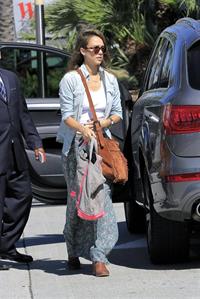 Jessica Alba shopping in LA 9/29/13